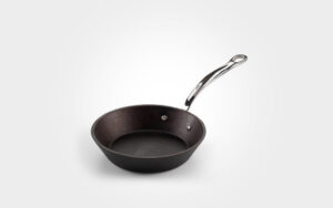 20cm Britannia cast iron frying pan